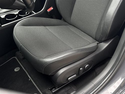 HYUNDAI Kona Electric 23-