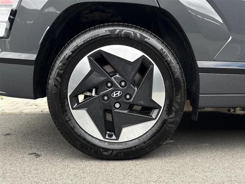 HYUNDAI Kona Electric 23-